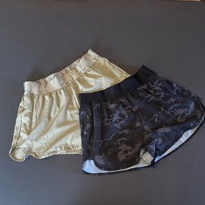 YYV Set of Two Athletic Shorts in Black and Green